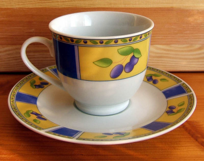 Tasse untertasse.jpg